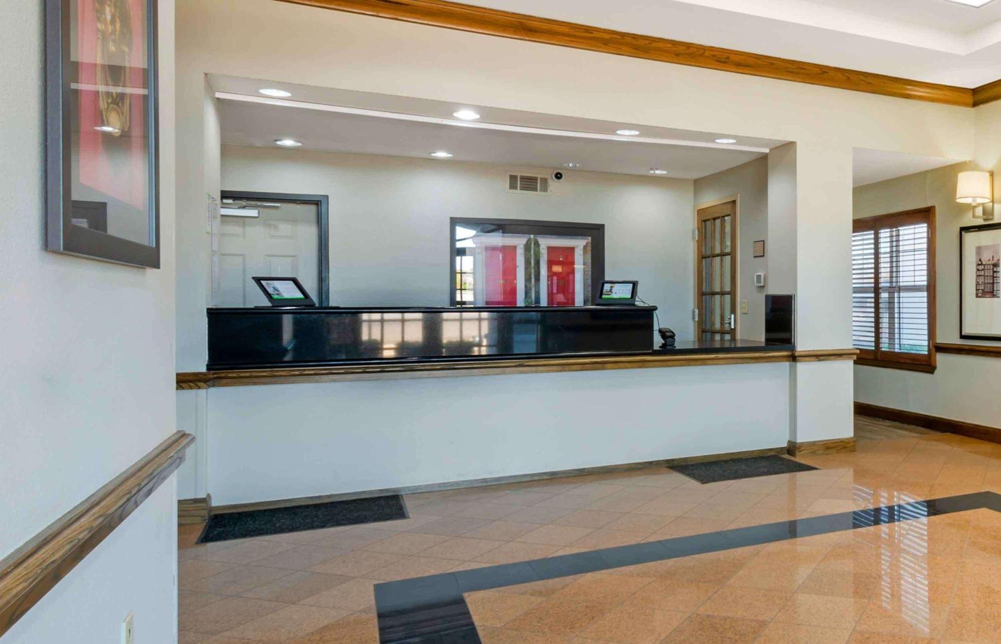Extended Stay America Suites - Kansas City - Lenexa - 87Th St Overland Park Kültér fotó