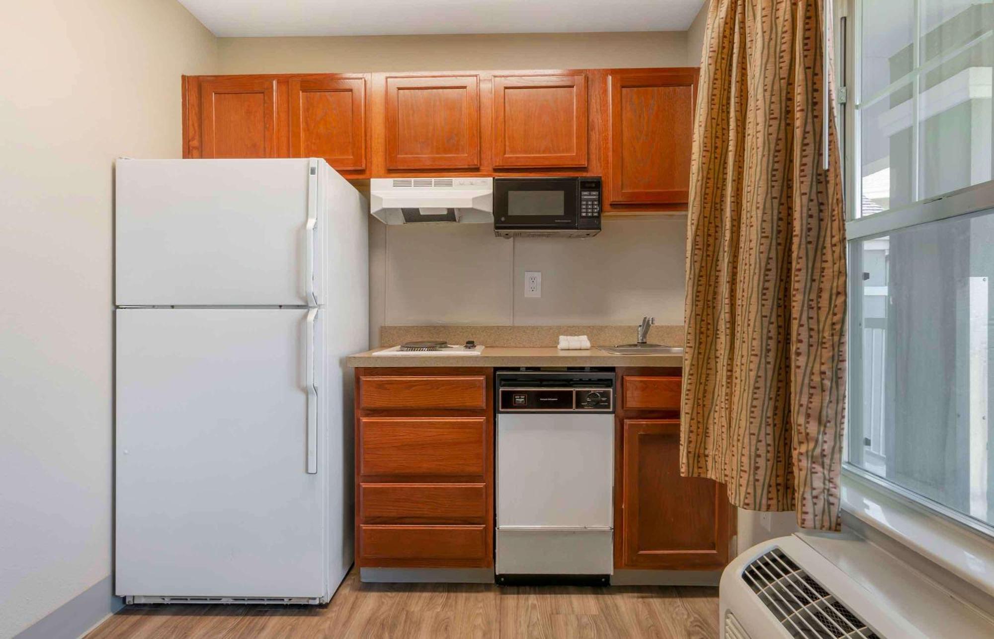 Extended Stay America Suites - Kansas City - Lenexa - 87Th St Overland Park Kültér fotó