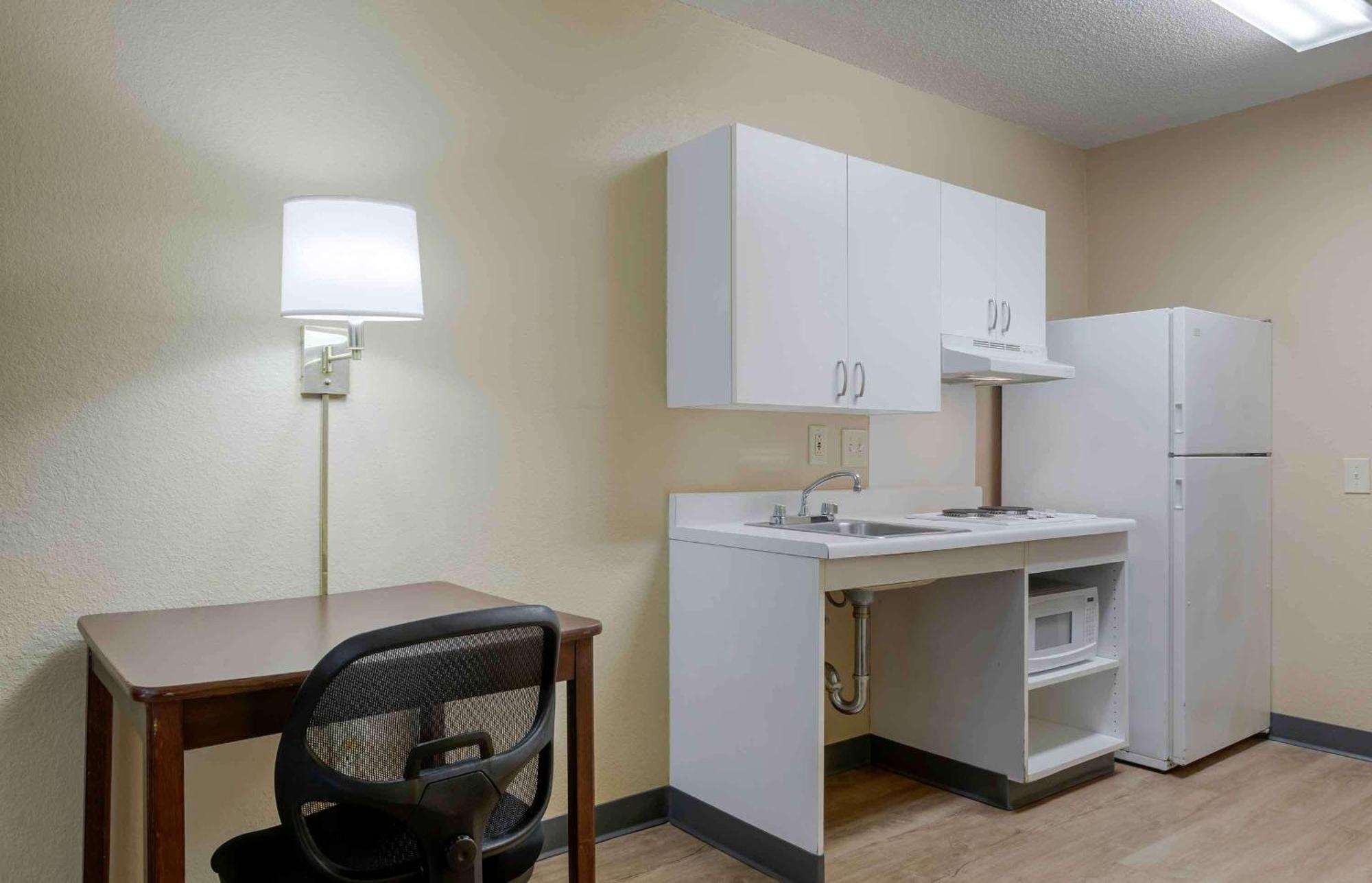 Extended Stay America Suites - Kansas City - Lenexa - 87Th St Overland Park Kültér fotó
